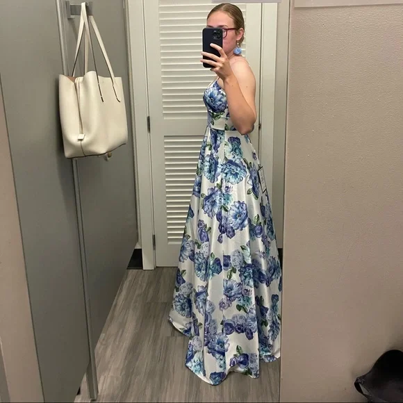 Floor length floral gown - Picture 3 of 3